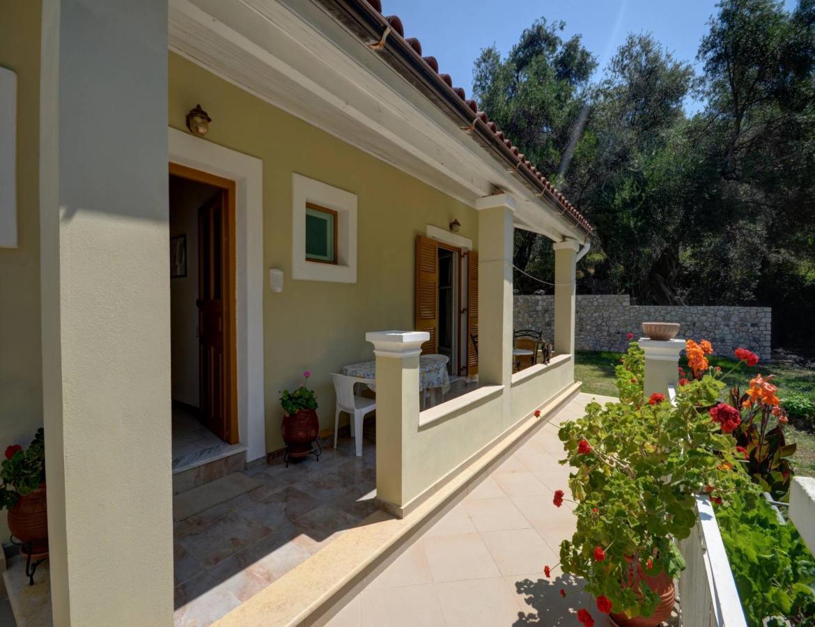 Mikeys Apartments Paleokastritsa Buitenkant foto