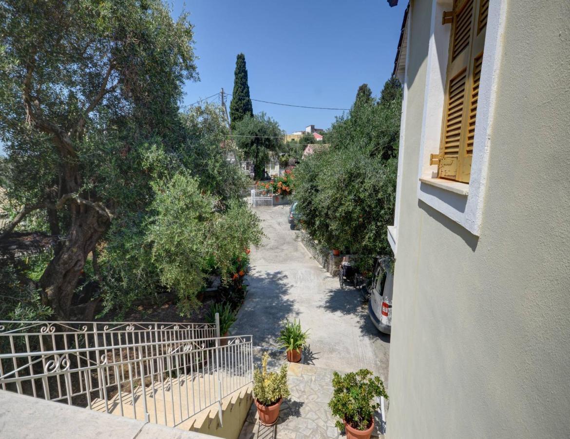 Mikeys Apartments Paleokastritsa Buitenkant foto
